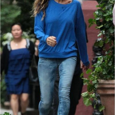 Sarah Jessica Parker wearing Level 99 Janice Ultra Skinny jeans
