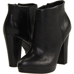 The Aldo Elks bootie is short enough to create a longer leg and its platform will make Pippa's legs look even longer!