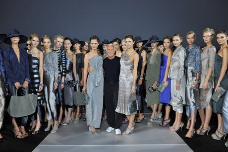 Giorgio Armani spring 2012 fashion show finale