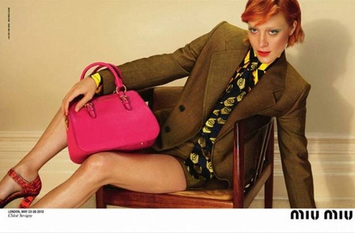 Chloe-Sevigny-Miu-Miu-Ad-Fall-2012-2 (500x329)