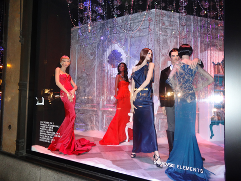 Sak's Fifth Avenue New York Holiday Windows- red carpet theme