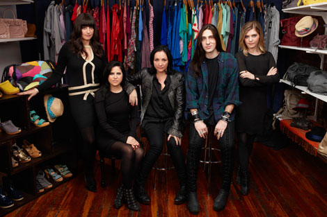 The cast of ôKell On Earthö