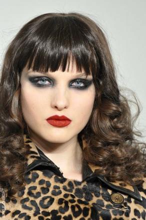 The Miss Cleo trend in beauty at L.A.M.B. for Fall 2010