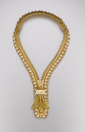 Zip necklace/braceletDesigned by Van Cleef & ArpelsParis, France, 1952Yellow gold, diamondsCalifornia CollectionPhoto: Tino Hammid